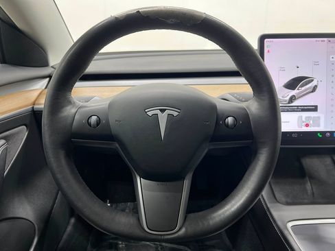 Used 2021 Tesla Model 3 Standard Range Plus RWD image 22