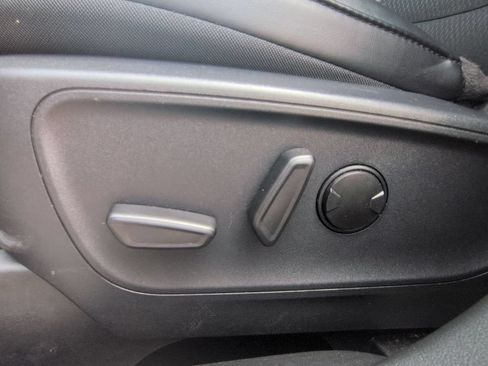 Used 2025 Ford Escape ST-Line AWD/4WD image 14