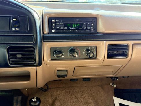 Used 1997 Ford F250 XLT image 21