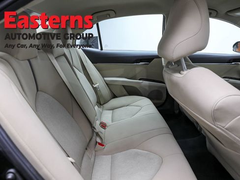 Used 2023 Toyota Camry LE image 21