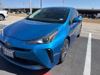Used 2019 Toyota Prius L Eco FWD video 1