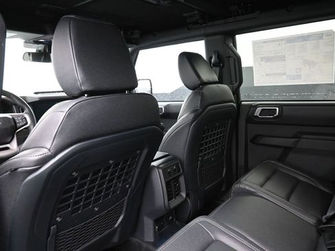 New 2025 Ford Bronco Badlands image 25