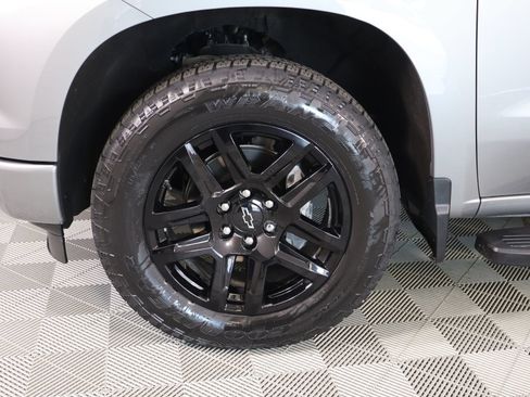 Used 2024 Chevrolet Silverado 1500 RST w/ Z71 Off-Road Package AWD/4WD image 19
