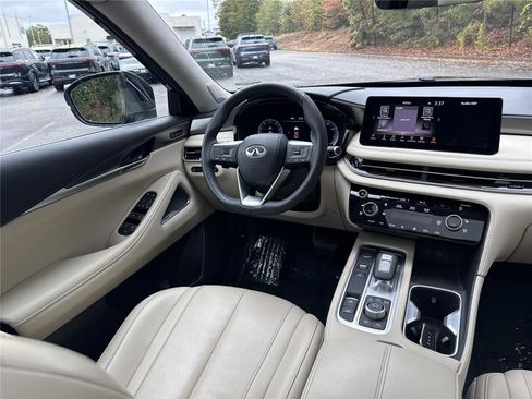 Certified 2025 INFINITI QX60 Luxe image 15