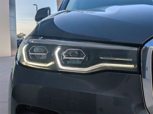Used 2020 BMW X7 xDrive40i w/ Premium Package image 10