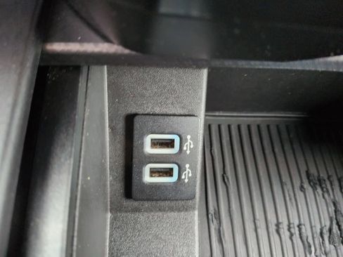 Used 2017 Ford F150 XLT w/ Equipment Group 302A Luxury image 31