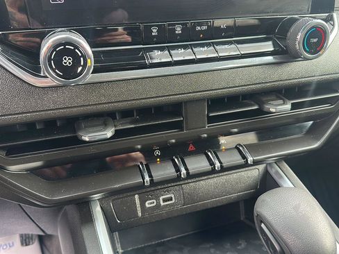 Used 2024 Chevrolet Colorado Trail Boss w/ Advanced Trailering Package image 29