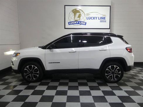 Used 2023 Jeep Compass Limited AWD/4WD image 7