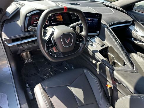 Used 2024 Chevrolet Corvette 1LT image 2