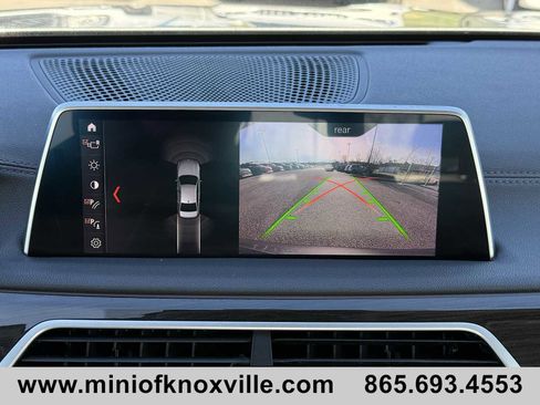 Used 2019 BMW 740i w/ Cold Weather Package image 29