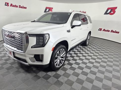 Used 2021 GMC Yukon Denali w/ Denali Ultimate Package image 2