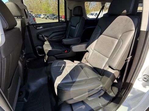 Used 2019 GMC Yukon XL SLT AWD/4WD image 30