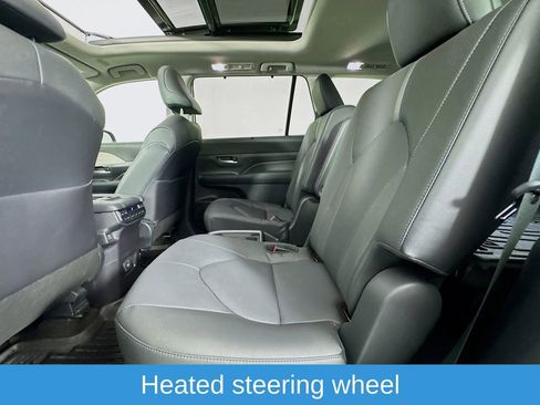 Used 2024 Toyota Grand Highlander Platinum image 30