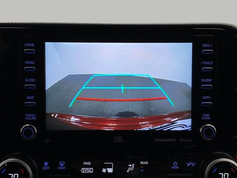 Used 2021 Toyota Highlander XSE image 25