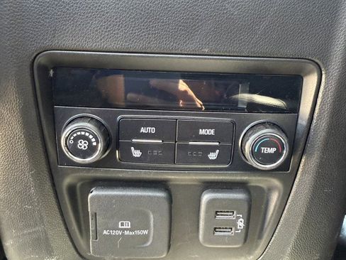 Used 2021 Buick Enclave Avenir w/ Avenir Technology Package image 23