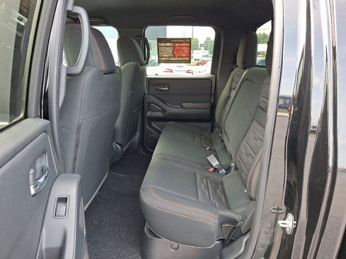 Certified 2023 Nissan Frontier PRO-4X w/ Tow Package image 11