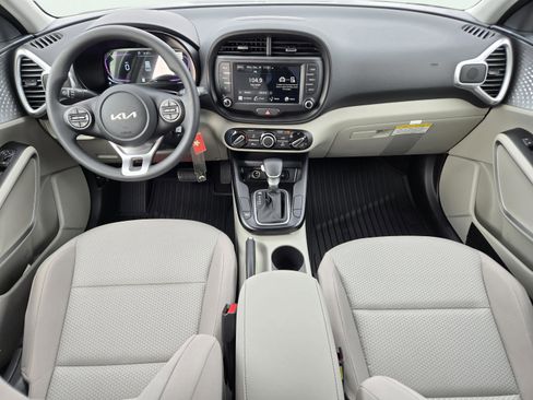 New 2025 Kia Soul LX image 18