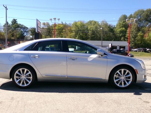 Used 2014 Cadillac XTS Luxury image 6