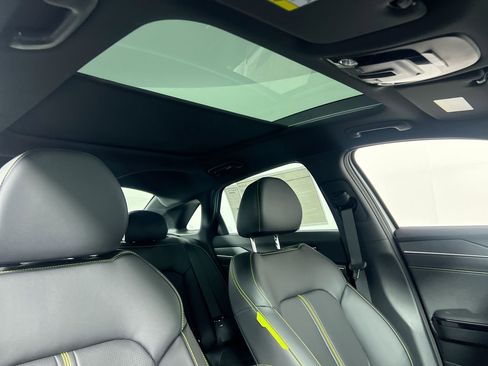 New 2026 Kia K5 GT FWD image 21