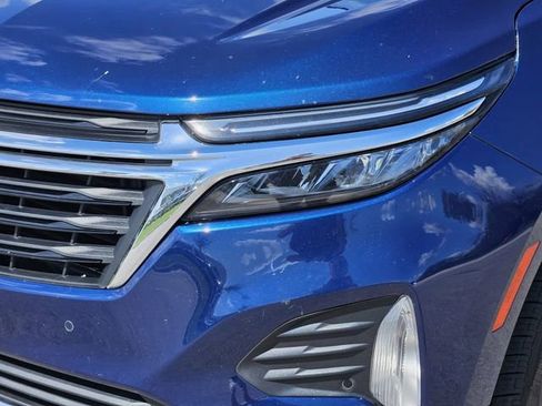 Used 2022 Chevrolet Equinox LT w/ Driver Convenience Package image 9