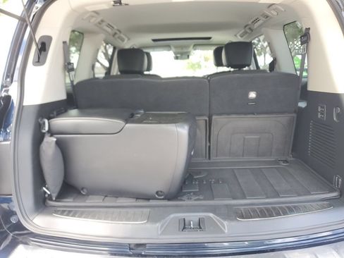 Used 2021 INFINITI QX80 Luxe w/ All-Season Package RWD image 16