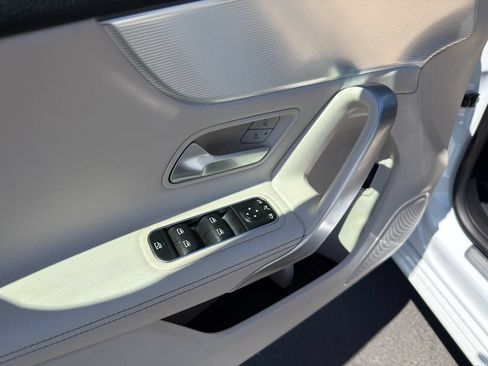 Used 2022 Mercedes-Benz A 220 image 13