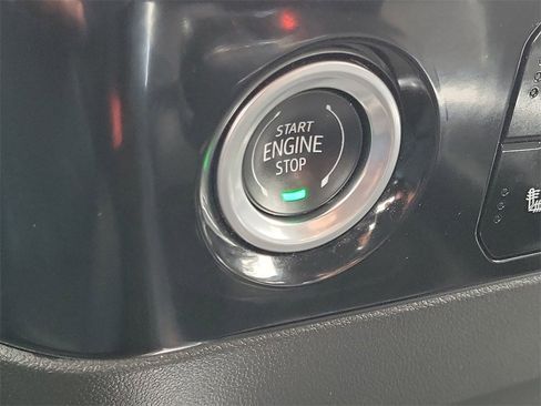 Used 2024 GMC Sierra 1500 Elevation image 15