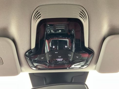 Used 2020 Alfa Romeo Stelvio image 13