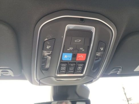 New 2026 Jeep Grand Wagoneer Limited image 9