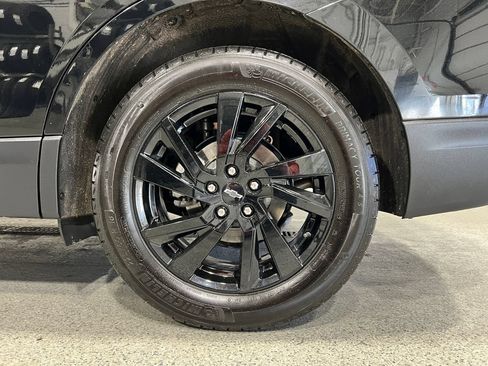 Used 2024 Chevrolet Equinox LS w/ Midnight Edition FWD image 29