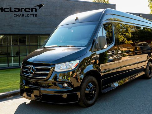 Used 2020 Mercedes-Benz Sprinter 3500 w/ Windows All Around Package image 1
