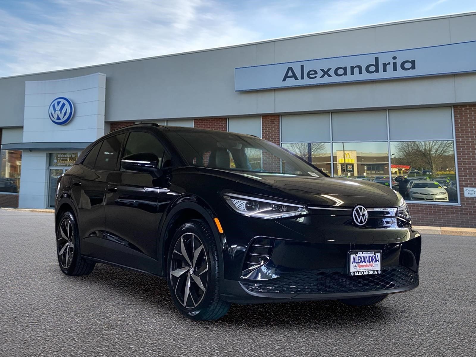 Certified 2023 Volkswagen ID.4 Pro S Plus AWD/4WD image 1
