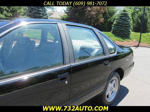 Used 1995 Chevrolet Impala SS RWD image 28