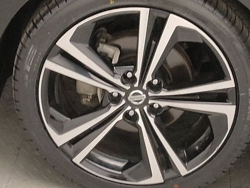 Used 2023 Nissan Sentra SR FWD image 31