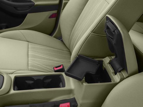 Used 2016 Ford Focus SE image 13