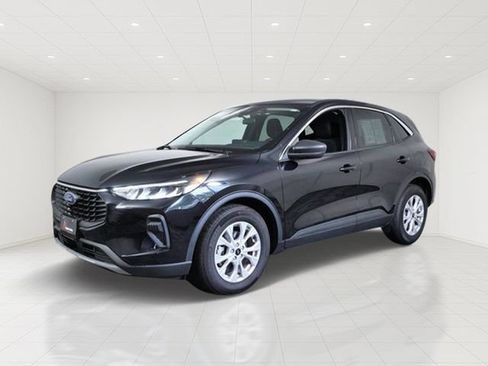 Used 2024 Ford Escape Active FWD image 3