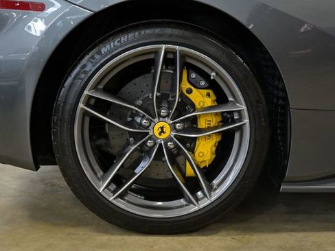 Used 2018 Ferrari 488 Spider image 12