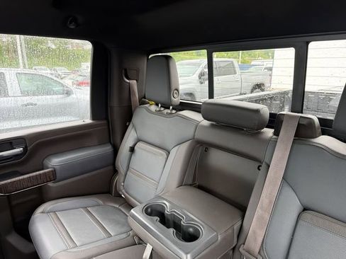 Used 2023 GMC Sierra 2500 Denali AWD/4WD image 10