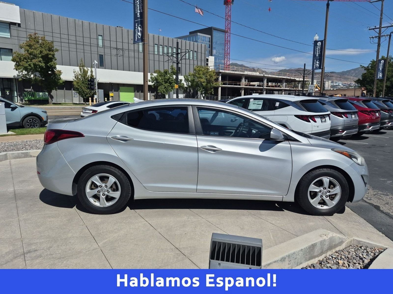 Used 2014 Hyundai Elantra SE FWD image 2