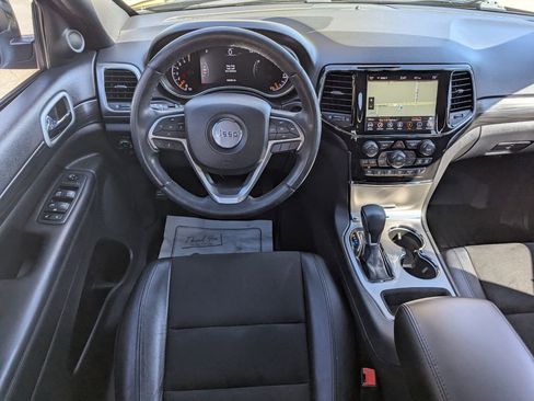 Used 2021 Jeep Grand Cherokee Laredo X image 20