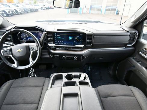 Used 2024 Chevrolet Silverado 2500 LT image 6