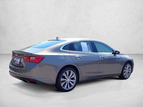Used 2017 Chevrolet Malibu Premier w/ Premier Sun and Wheel Package FWD image 4