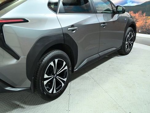 Used 2025 Subaru Solterra Premium w/ Premium Package image 8