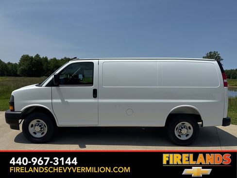 New 2025 Chevrolet Express 2500 w/ Driver Convenience Package image 6