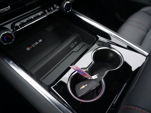 New 2026 Chevrolet Suburban RST w/ Advanced Technology Package image 16