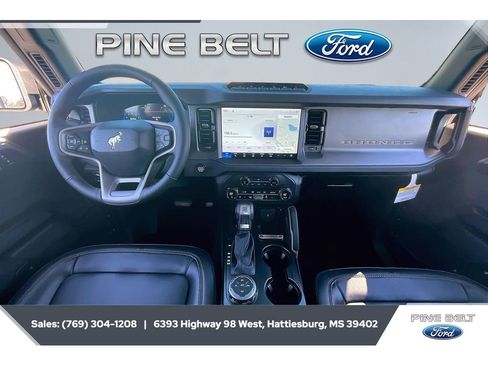 New 2026 Ford Bronco Badlands w/ Sasquatch Package AWD/4WD image 13