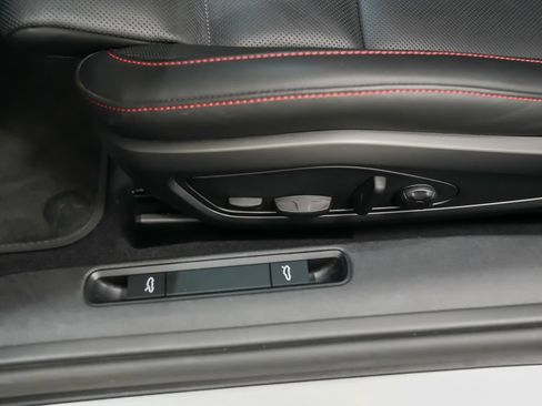 Certified 2022 Porsche 911 Carrera S RWD image 21