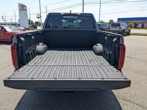 Used 2024 Toyota Tundra Limited AWD/4WD image 15