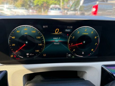 Used 2020 Mercedes-Benz CLA 250 image 12