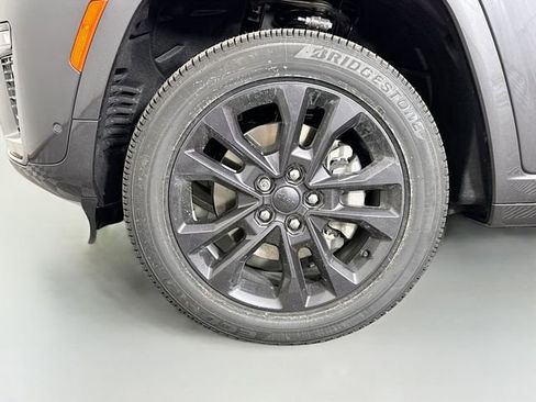 New 2026 Jeep Grand Cherokee L Limited AWD/4WD image 32